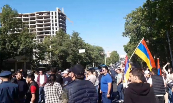 Լենինգրադյան-Սեբաստիա փողոցների խաչմերուկի խաղաղ անհնազանդության ակցիաները (տեսանյութ)